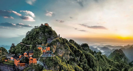 武當(dāng)山推出通票半價(jià)優(yōu)惠，管理服務(wù)全面升級(jí)